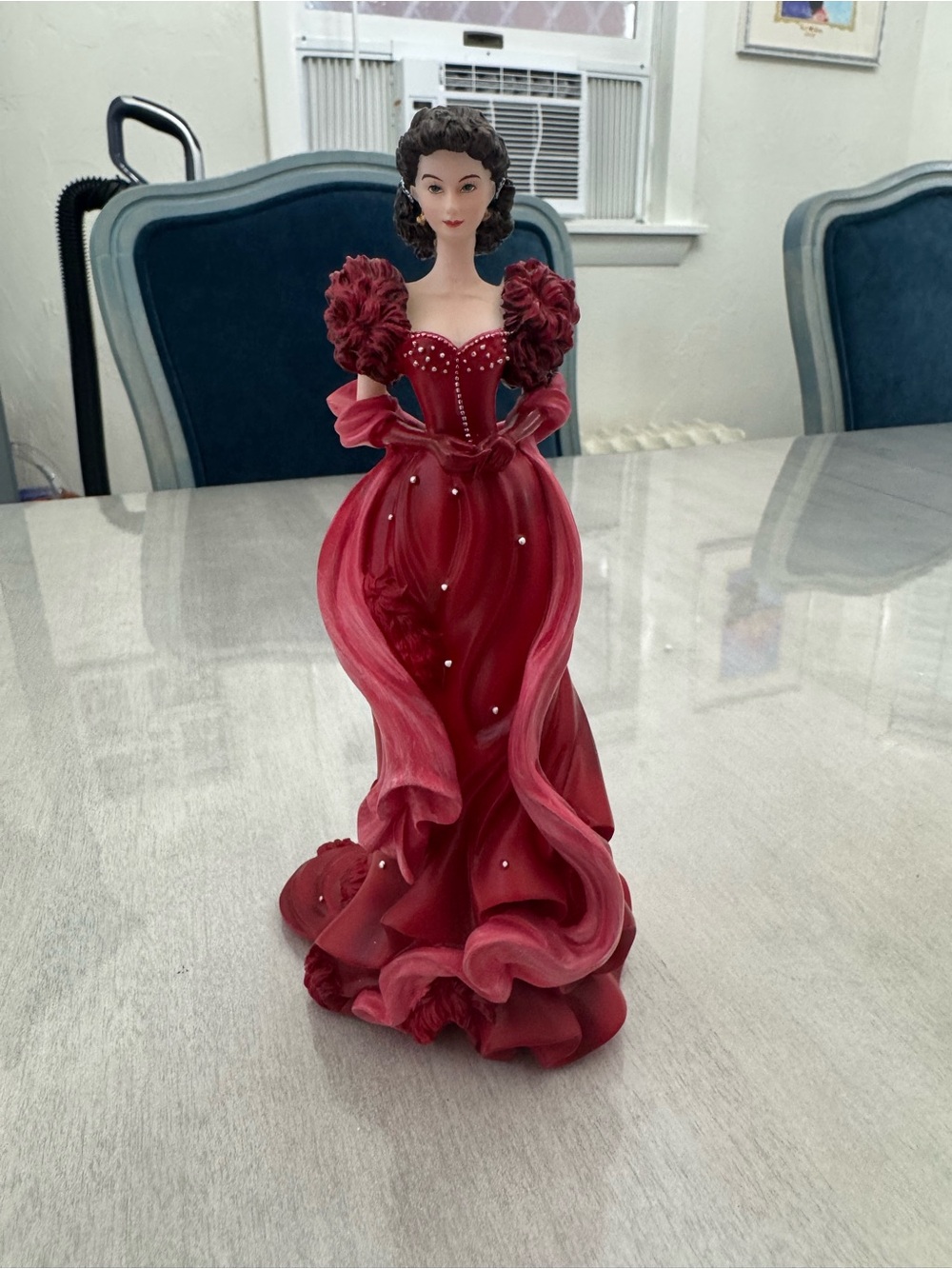 The Hamilton Collection Gone with the Wind Oh So Scarlett Figurine - Picture 2 of 7
